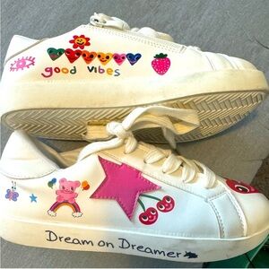 New Lola + The Boys Lace Up With Zip Fashion Sneakers Hearts Sz 37
